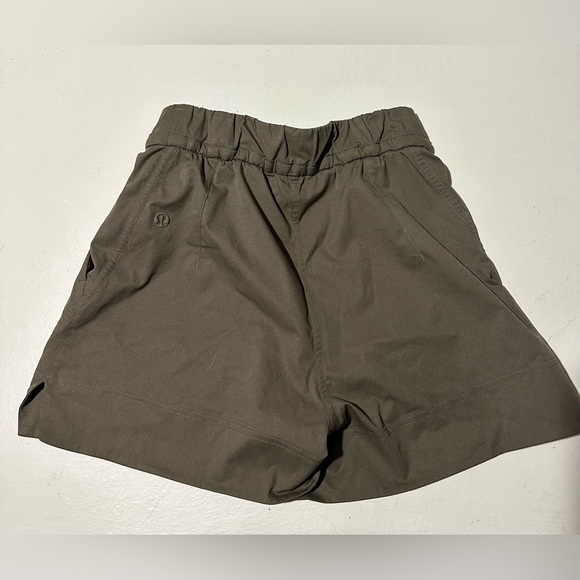 Lululemon drawstring women’s shorts XXXS - Picture 4 of 4